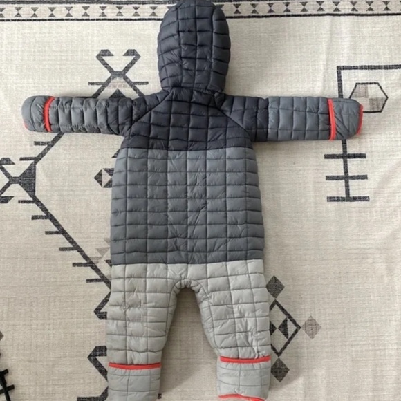 Snozu Puffer One Piece Snow Suit Grey and Orange 24m 2T Toddler Unisex Boy Girl - Picture 2 of 2